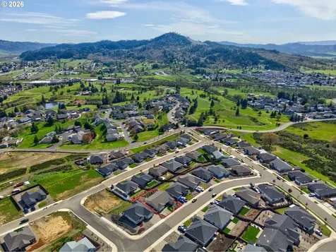 888 Medina Avenue Sutherlin OR 97479