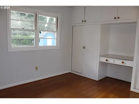 1909 NE 118th Avenue Portland OR 97220