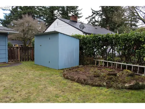 1909 NE 118th Avenue Portland OR 97220