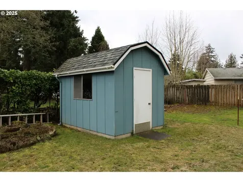 1909 NE 118th Avenue Portland OR 97220