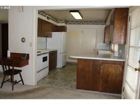 1909 NE 118th Avenue Portland OR 97220
