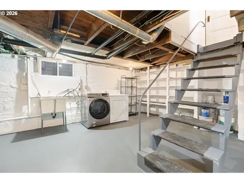 5704 N Greeley Avenue Portland OR 97217