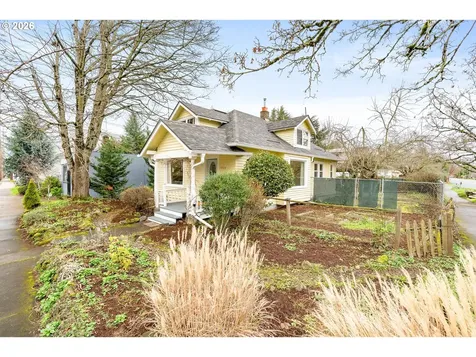 5704 N Greeley Avenue Portland OR 97217