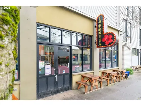 5704 N Greeley Avenue Portland OR 97217