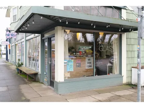 5704 N Greeley Avenue Portland OR 97217