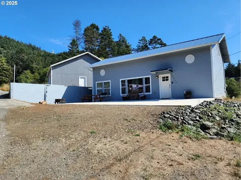 33050 Hillside Acres Road Gold Beach OR 97444