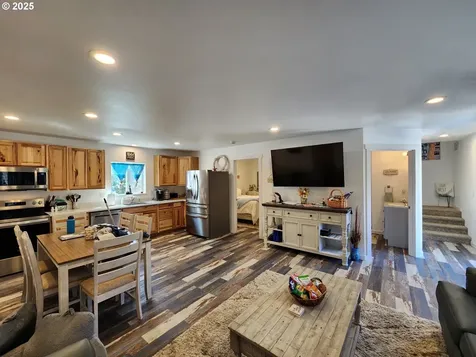 33050 Hillside Acres Road Gold Beach OR 97444