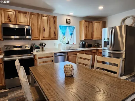 33050 Hillside Acres Road Gold Beach OR 97444