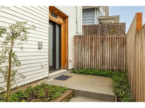 4635 N Campbell Avenue Portland OR 97217