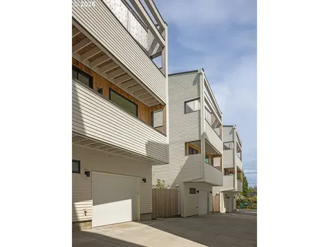 4635 N Campbell Avenue Portland OR 97217