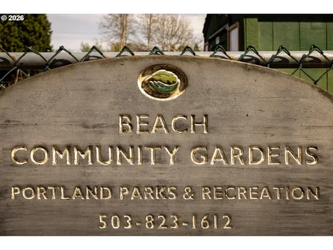 4635 N Campbell Avenue Portland OR 97217