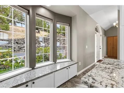 215 Eagle Drive Roseburg OR 97471