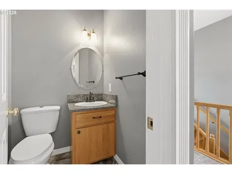 215 Eagle Drive Roseburg OR 97471