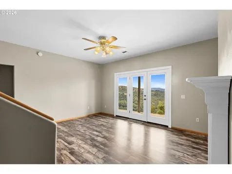 215 Eagle Drive Roseburg OR 97471