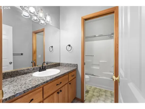 215 Eagle Drive Roseburg OR 97471