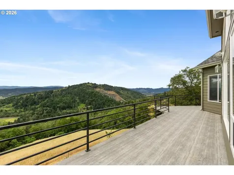 215 Eagle Drive Roseburg OR 97471