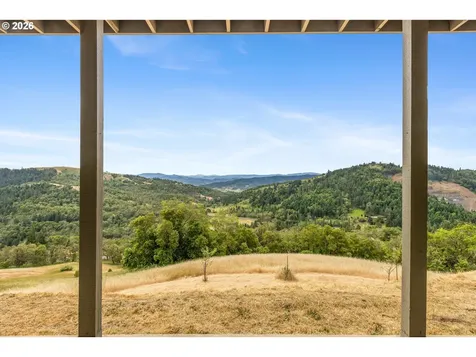 215 Eagle Drive Roseburg OR 97471