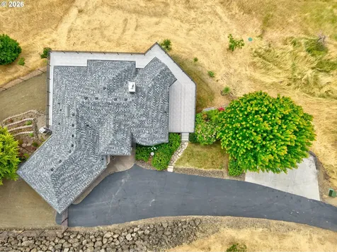 215 Eagle Drive Roseburg OR 97471