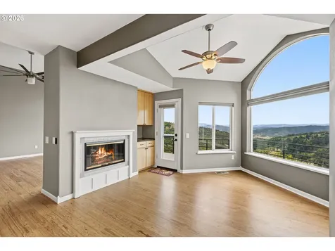 215 Eagle Drive Roseburg OR 97471