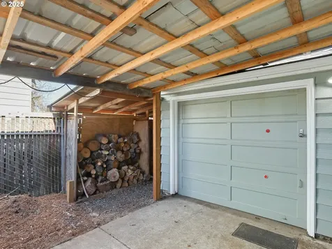 4220 SE 72nd Avenue Portland OR 97206