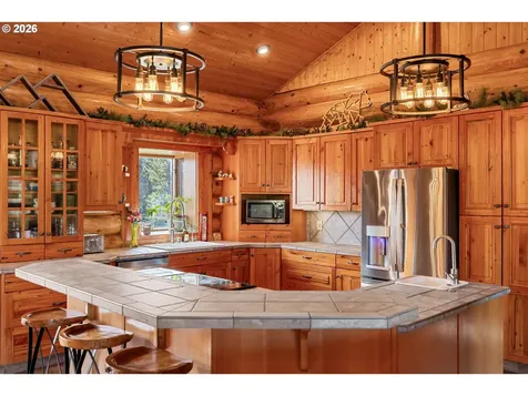 125 Kestrel Lane Roseburg OR 97471