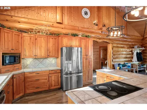 125 Kestrel Lane Roseburg OR 97471