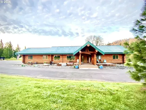 125 Kestrel Lane Roseburg OR 97471