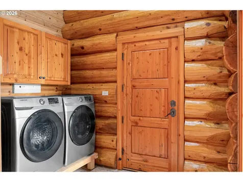 125 Kestrel Lane Roseburg OR 97471