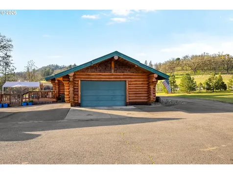 125 Kestrel Lane Roseburg OR 97471