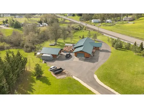 125 Kestrel Lane Roseburg OR 97471