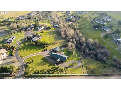 125 Kestrel Lane Roseburg OR 97471