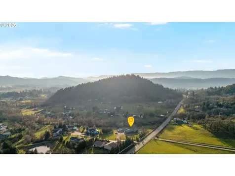 125 Kestrel Lane Roseburg OR 97471