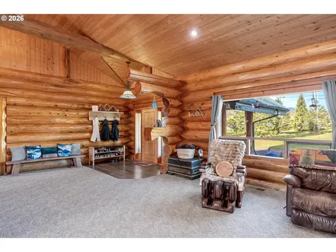125 Kestrel Lane Roseburg OR 97471