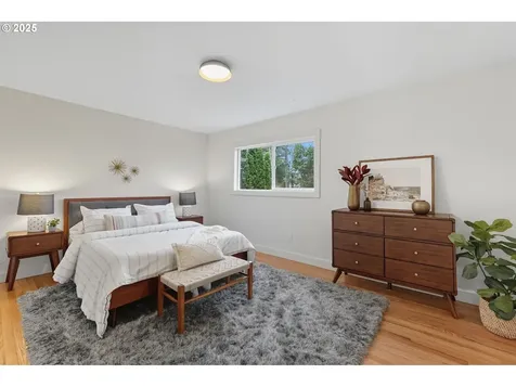 6007 SW 45th Avenue Portland OR 97221