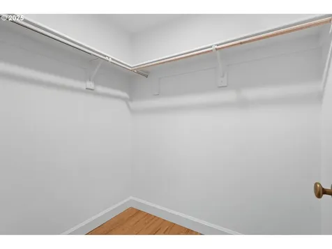 6007 SW 45th Avenue Portland OR 97221