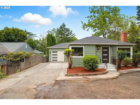 6007 SW 45th Avenue Portland OR 97221