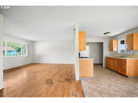 10323 NE 58th Street Vancouver WA 98662