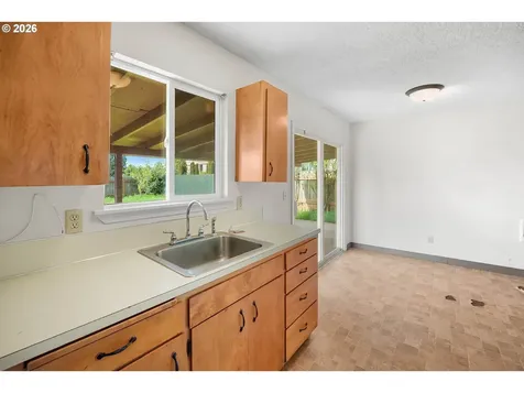 10323 NE 58th Street Vancouver WA 98662