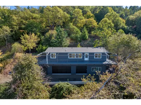 2545 W Military Avenue Roseburg OR 97471