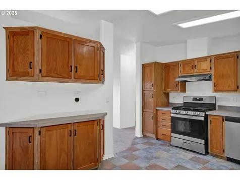 2545 W Military Avenue Roseburg OR 97471