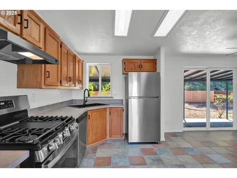 2545 W Military Avenue Roseburg OR 97471