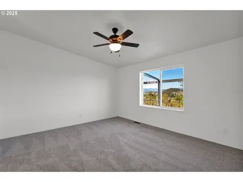 2545 W Military Avenue Roseburg OR 97471