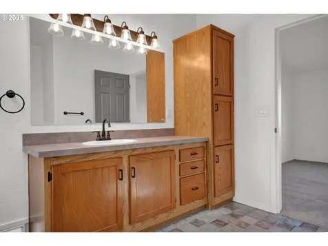 2545 W Military Avenue Roseburg OR 97471