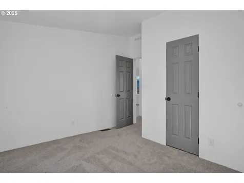 2545 W Military Avenue Roseburg OR 97471