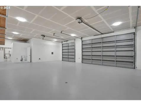 2545 W Military Avenue Roseburg OR 97471