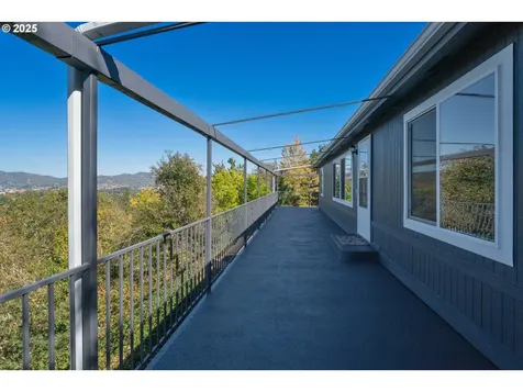 2545 W Military Avenue Roseburg OR 97471