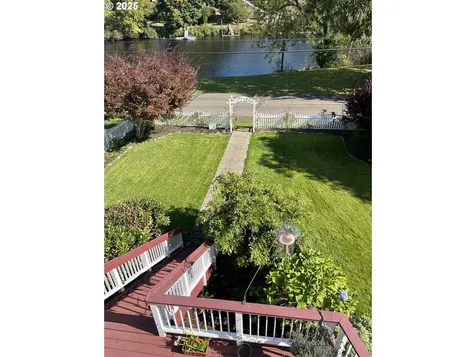88098 Riverview Avenue Mapleton OR 97453