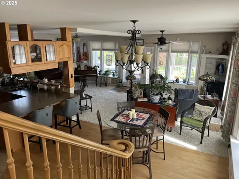 88098 Riverview Avenue Mapleton OR 97453