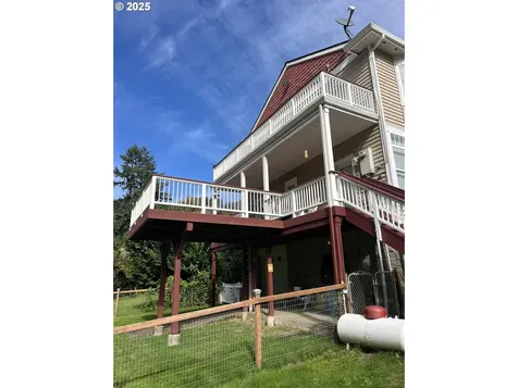 88098 Riverview Avenue Mapleton OR 97453