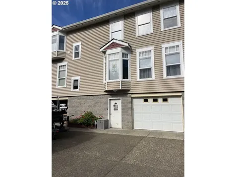 88098 Riverview Avenue Mapleton OR 97453